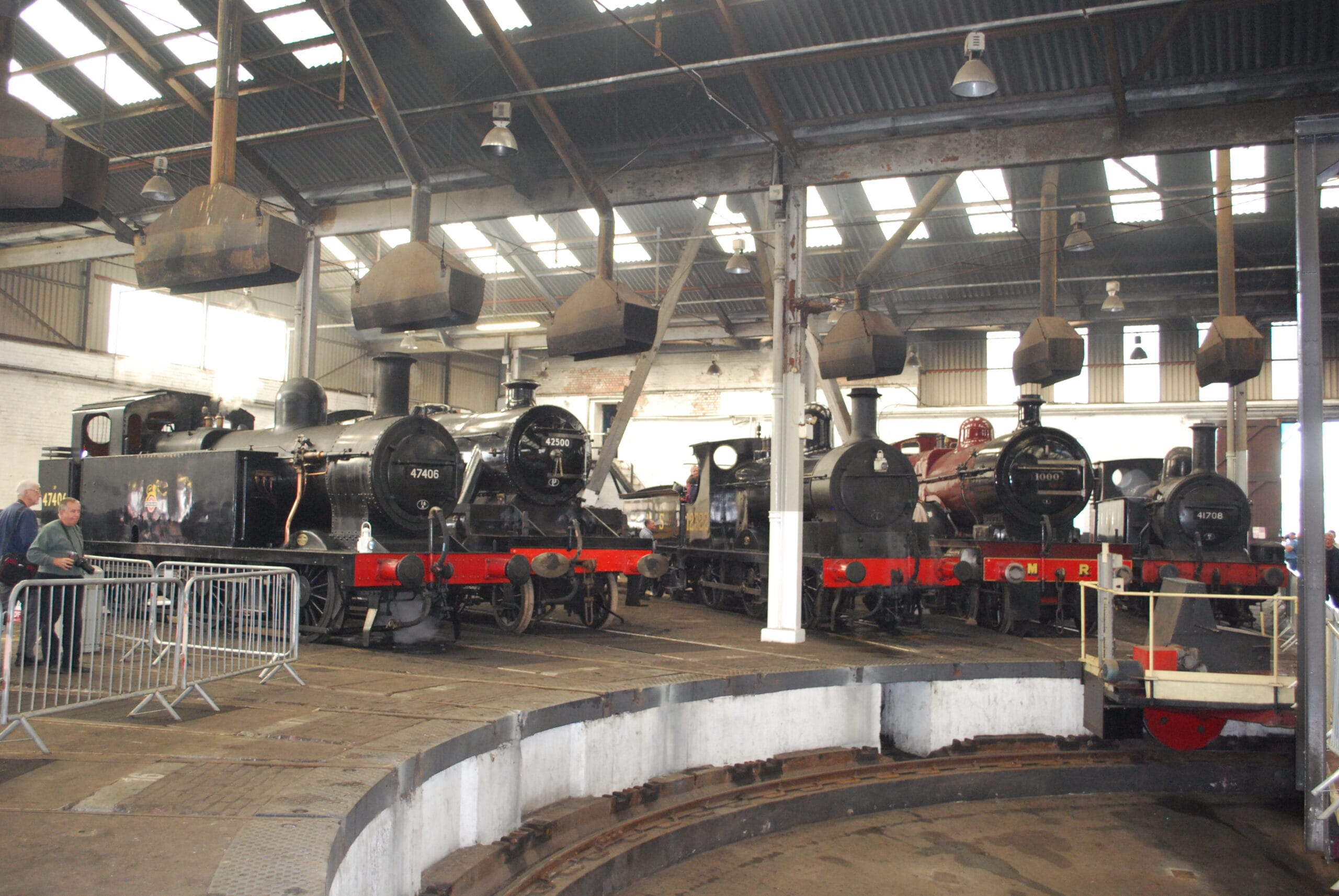 Barrow hill roundhouse (21869052185)