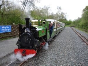Mad bess arrives at ruislip lido station