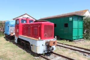 Locotracteur lkm buld 1967 by locomotive karl marx germany