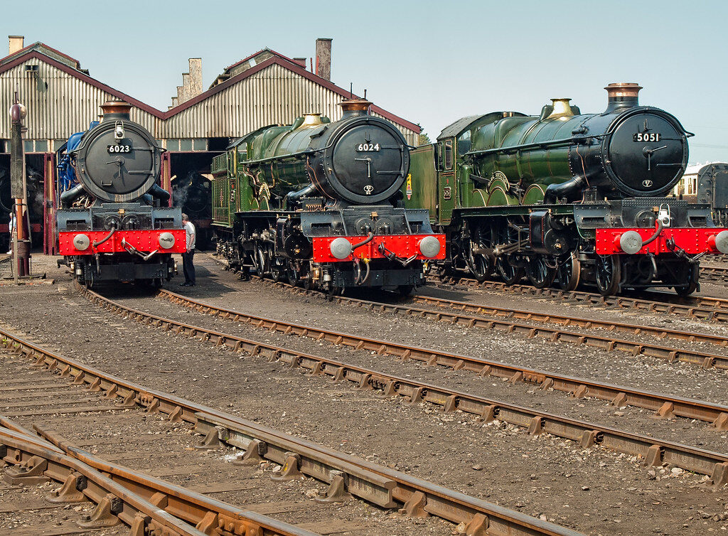 GWR steam locomotives 6023 'King Edward II', 6024 'King Edward I', and 5051 'Earl Bathurst' at Didcot Railway Centre
